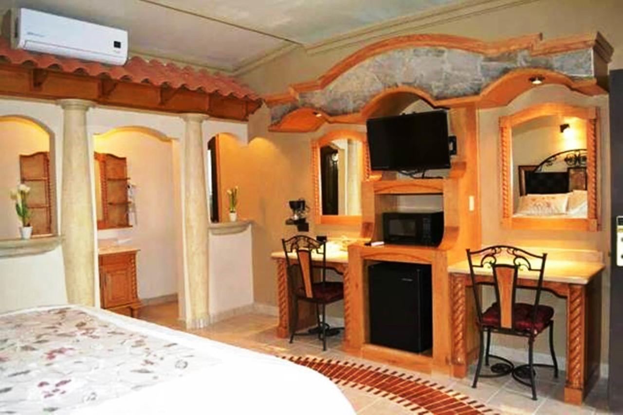 Maria Bonita Suites Agua Prieta Habitación foto